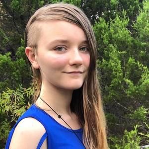 Meet your Posher, Jolie